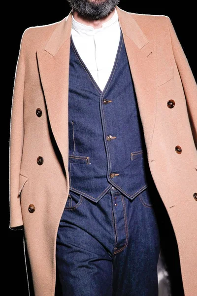 Look 34